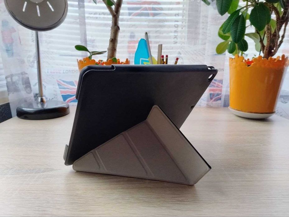 Чохол та захисне скло для iPad 9 10.2"