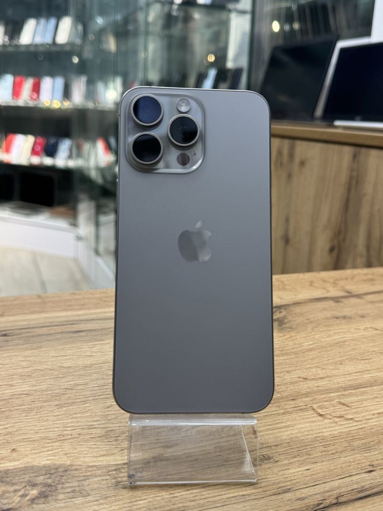 Apple iphone 15 pro max 256gb natural titanium 1175$