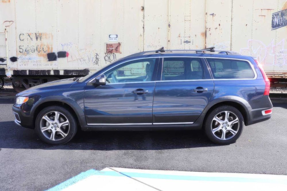 Volvo XC70 T6 Premier Plus      2013