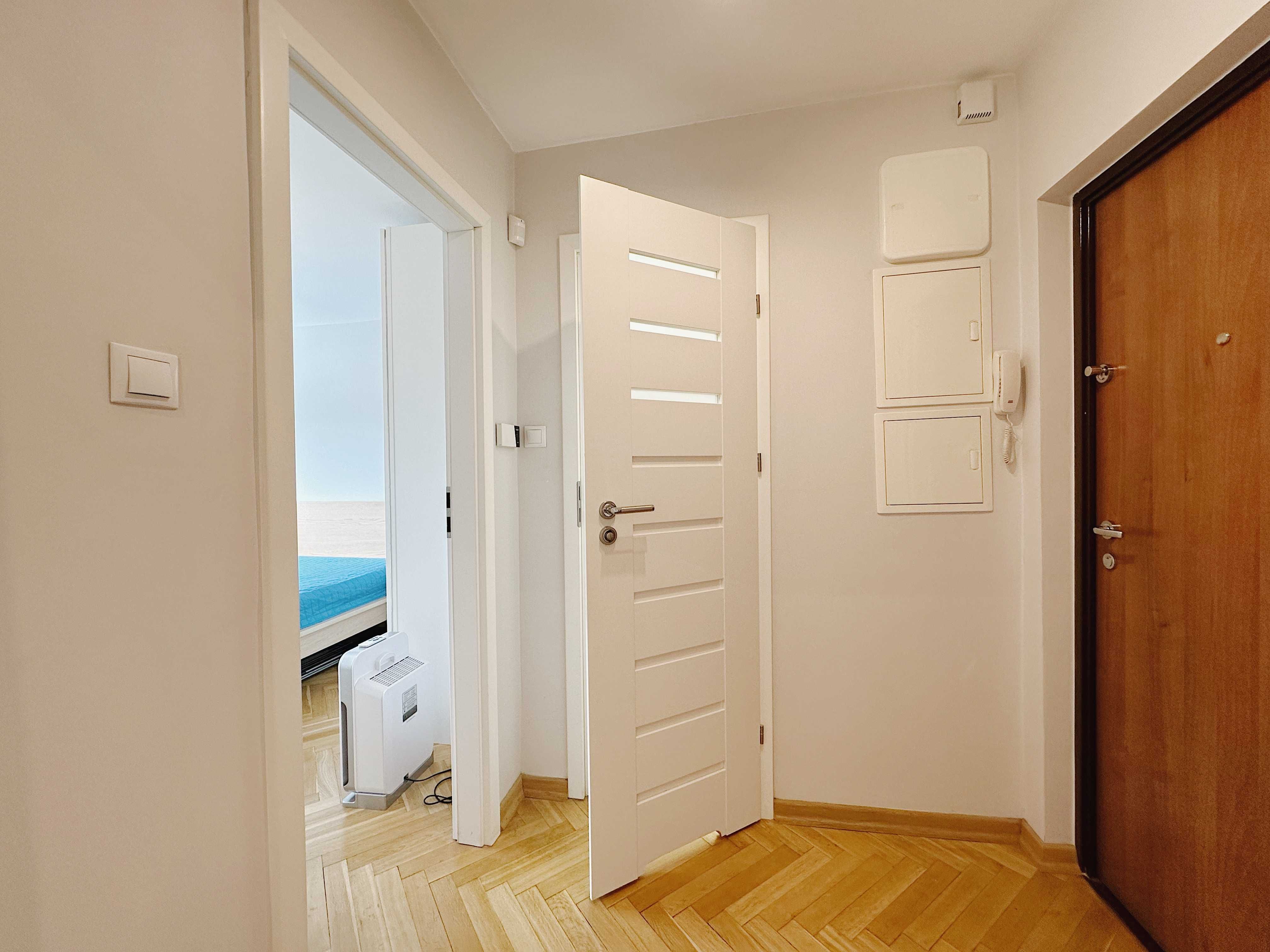 Bielany | 45 m2 | 2 pokoje | Metro Słodowiec | Klimatyzacja | Balkon