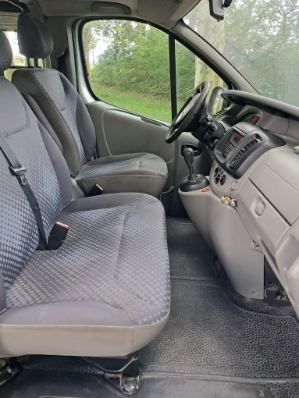 Renault Trafic. 2.5dci