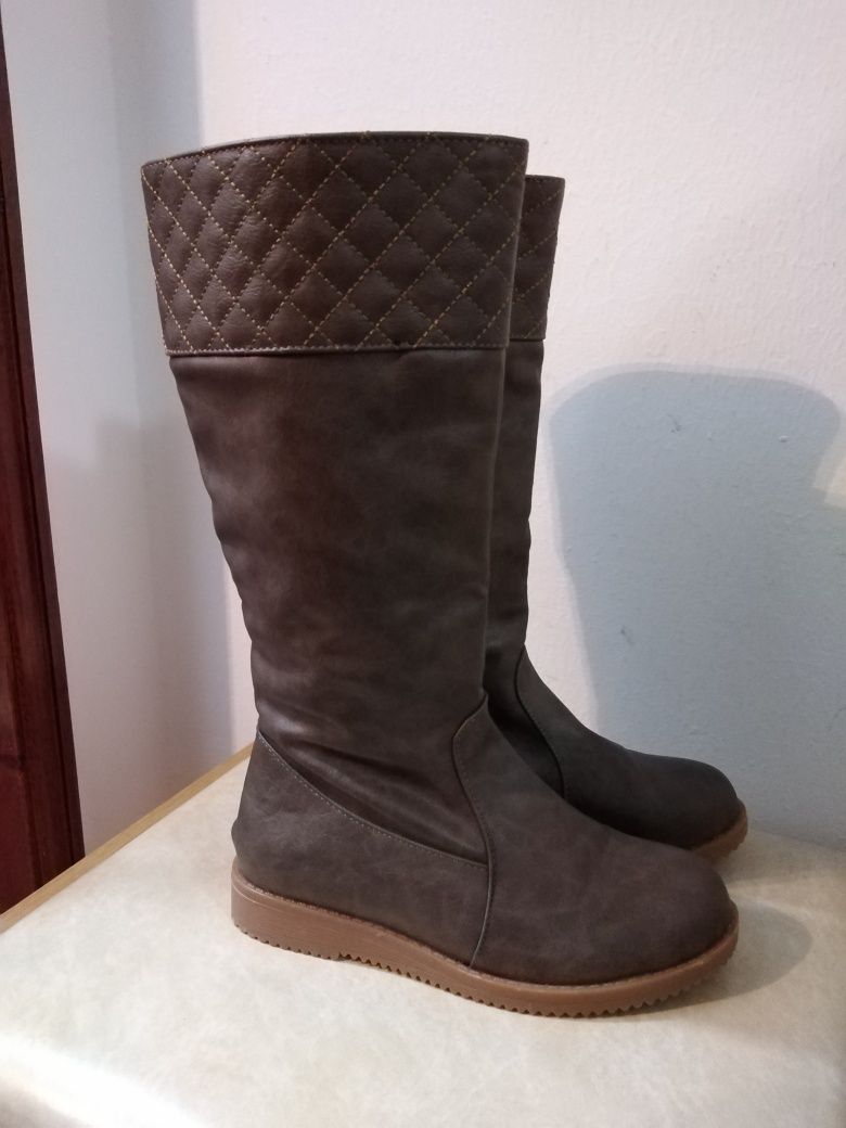 Vendo botas novas