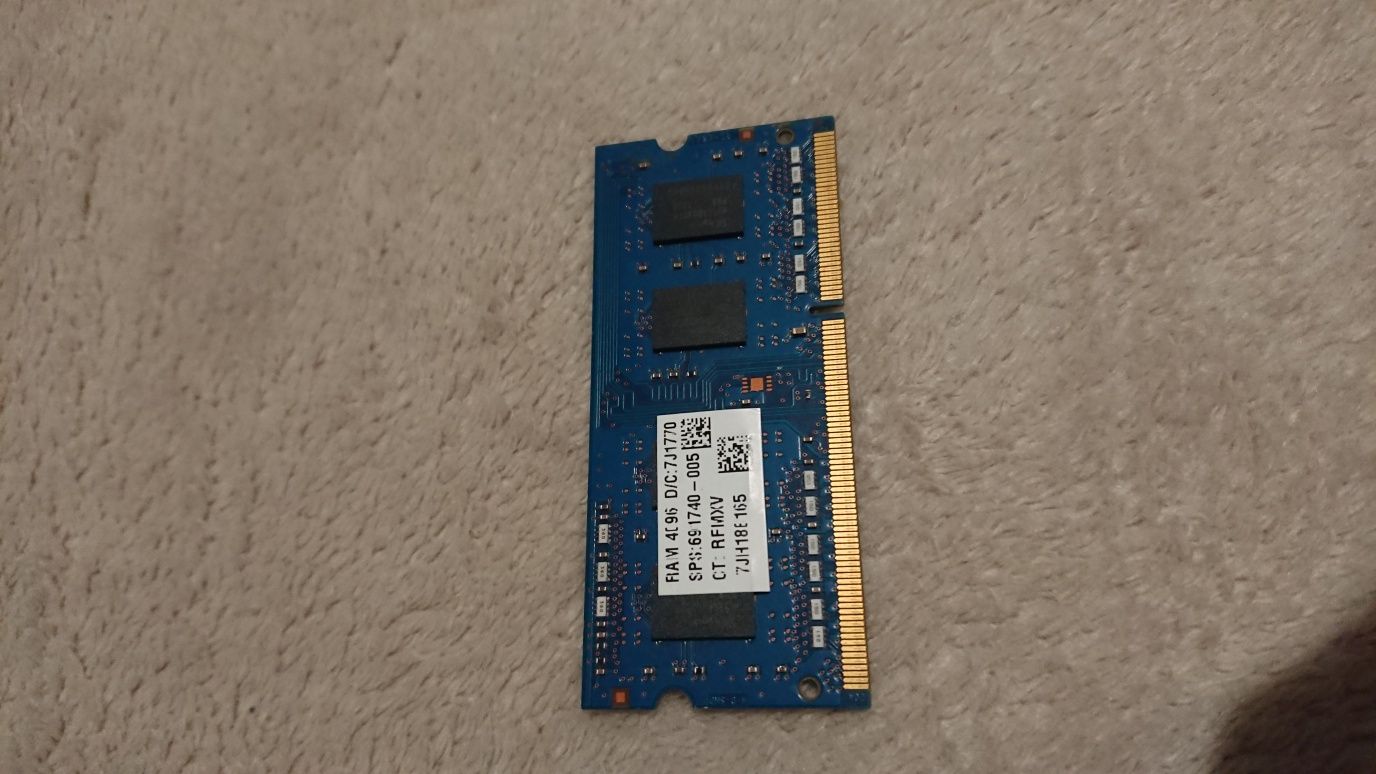 Оперативна пам'ять SK hynix 4 GB SO-DIMM DDR3L 1600 MHz (HMT451S6BFR8A