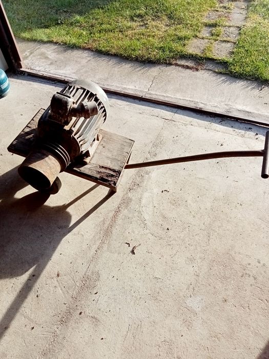 Sprzedam silnik elektryczny 7,5 kw