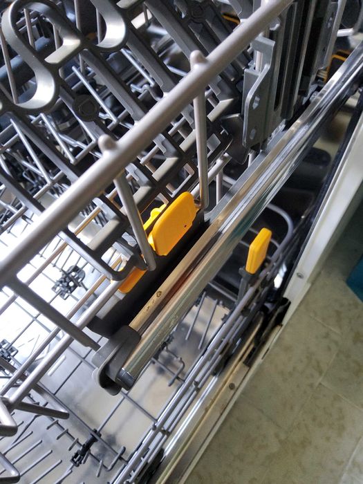 Maq loiça  com garantia Whirlpool