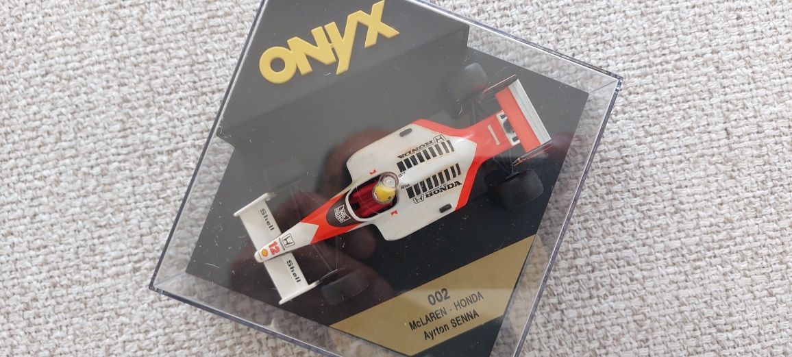 Miniatura F1 Maclaren Honda (Ayrton Senna)