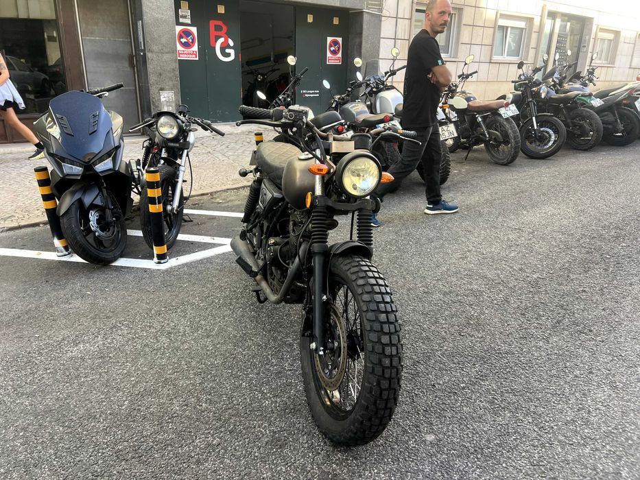 mash cafe black 125 cc
