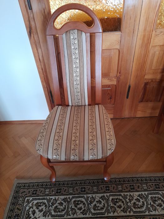 Stół i 8 krzeseł