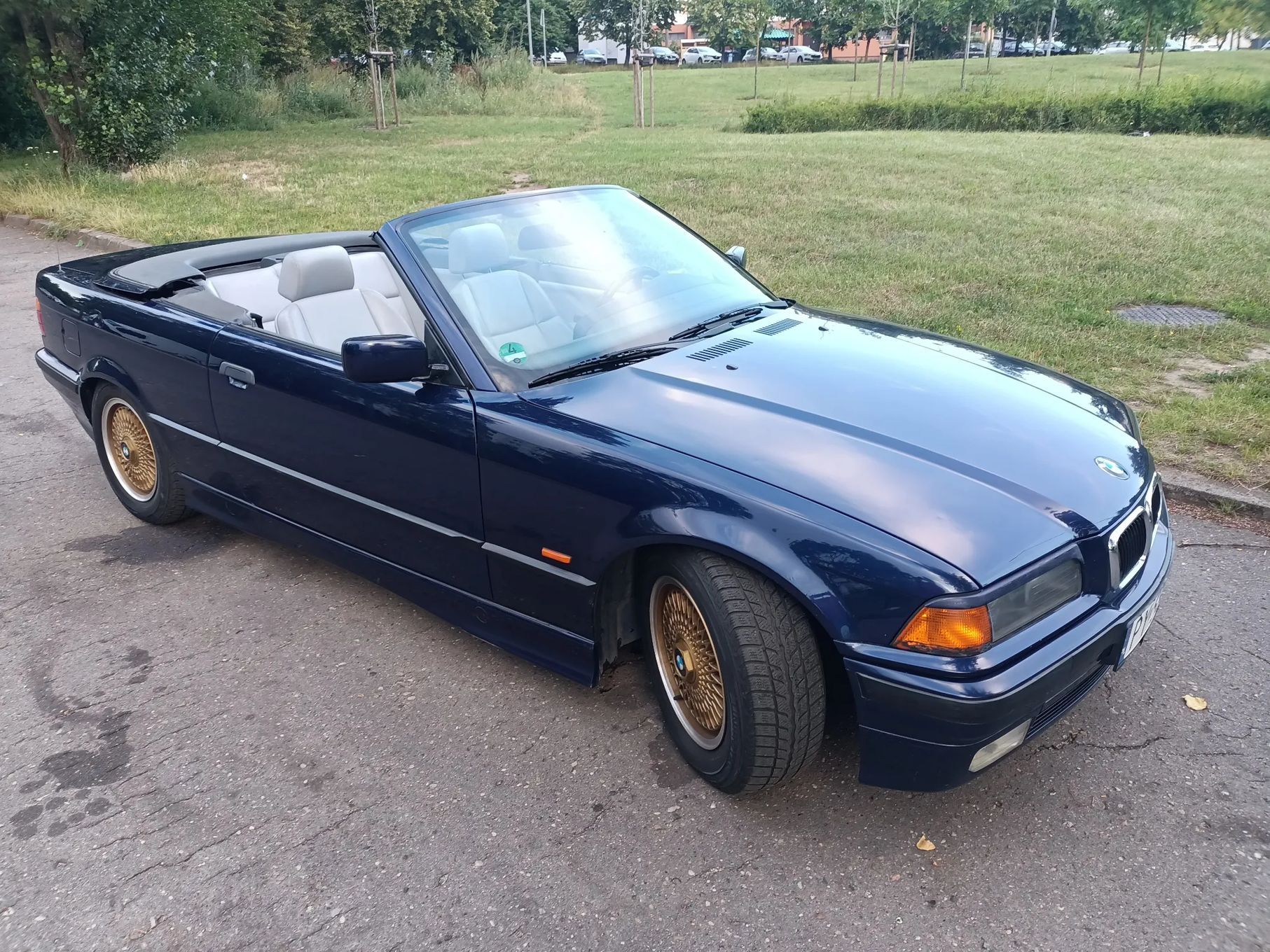 BMW Seria 3 BMW 318i E36 kabrio skóry Montrealblue