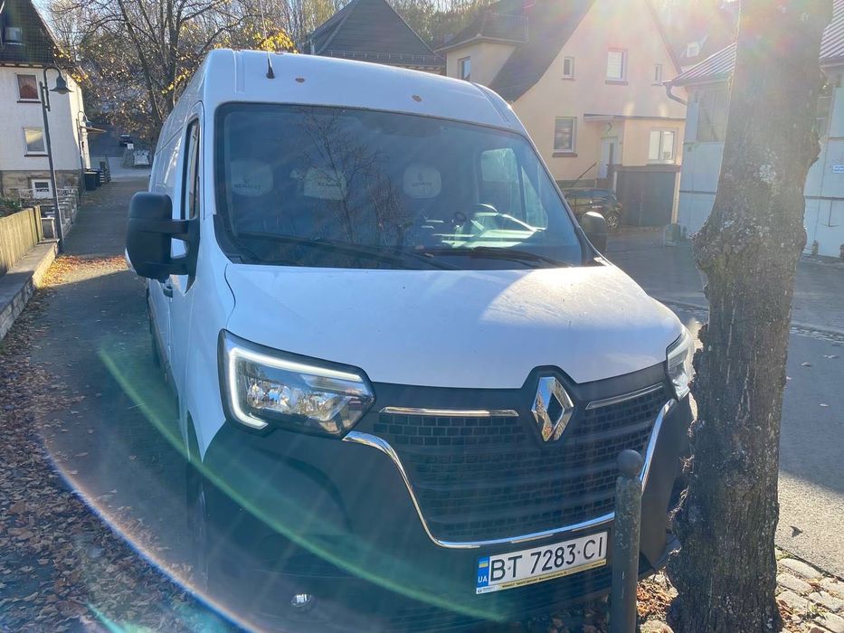 Автомобіль Рено Мастер