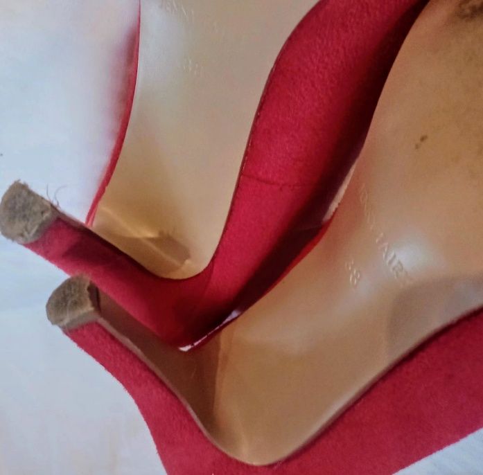 Czerwone zamszowe szpilki high heel r.38 Jenny Fairy