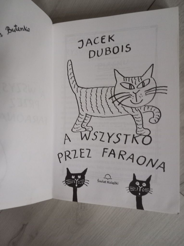 A wszystko przez faraona.