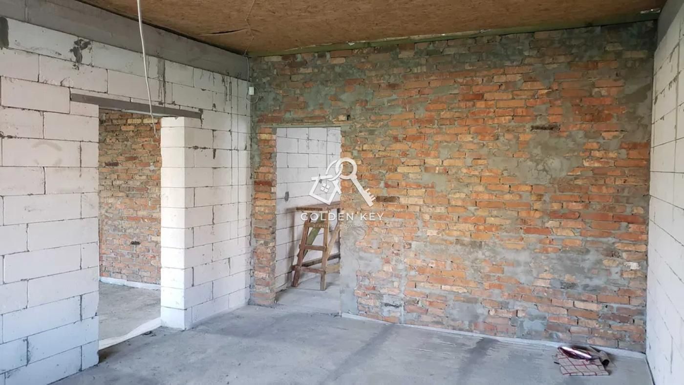 Продаж будинку на Ластівці