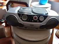 Radiomagnetofon kasetowy z odtwarzaczem CD Philips AZ 2045/14.
Stan ja