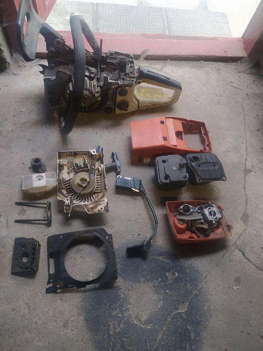 Продам бензопилу по запчастям или под восстановление