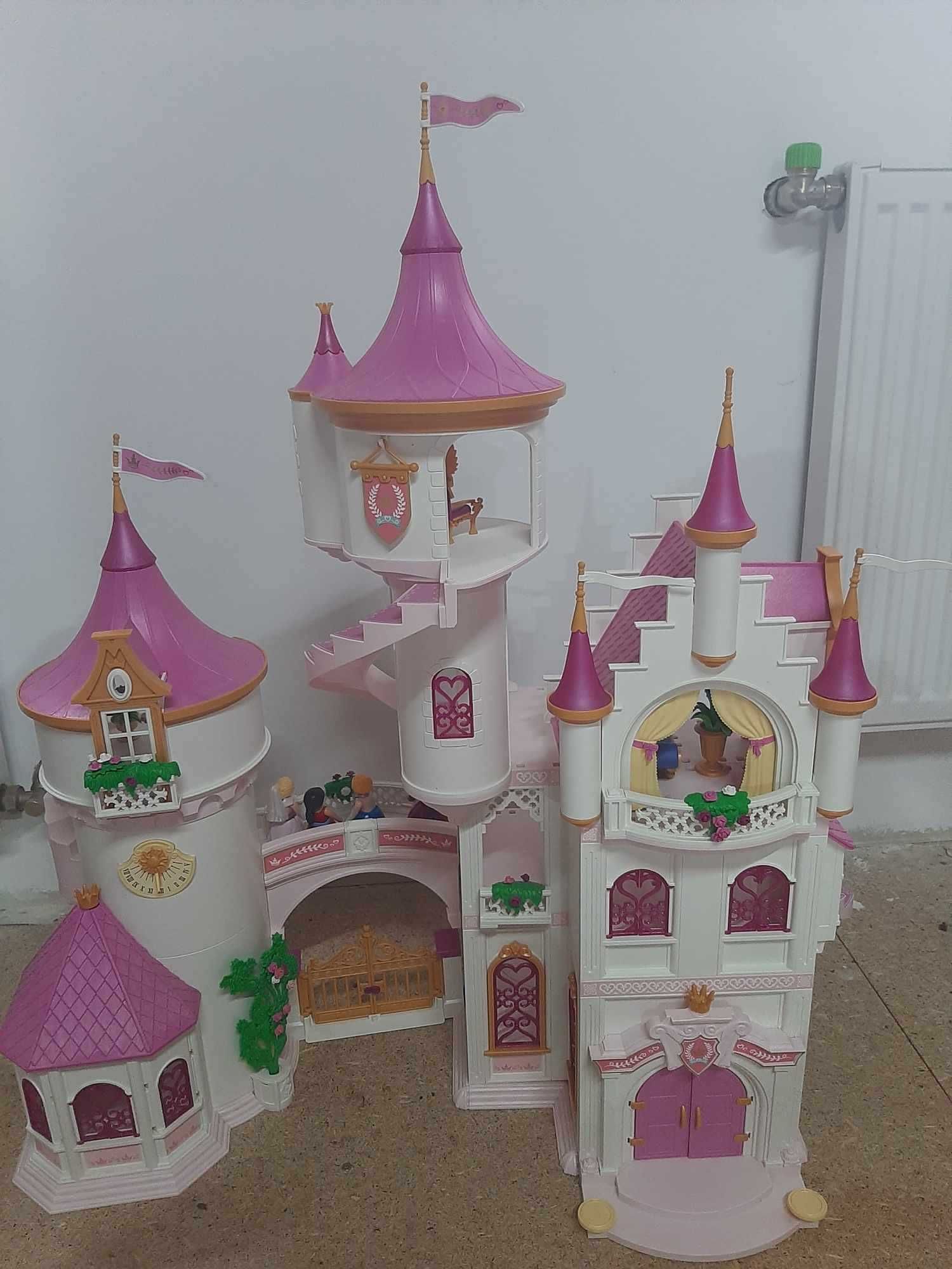 Duży zamek księżniczek Playmobil Princess 70447