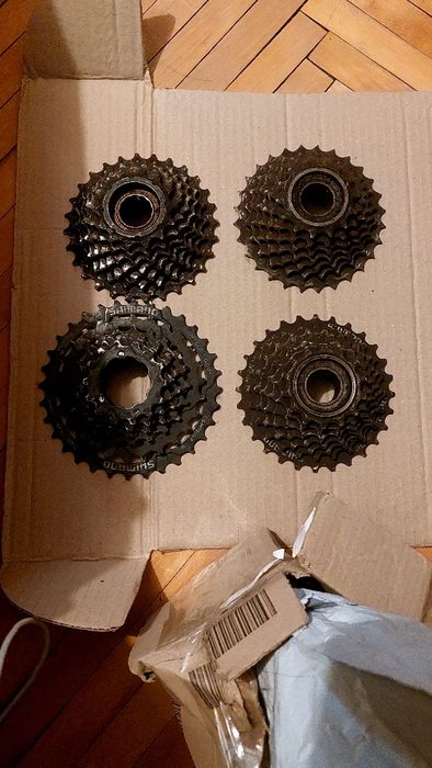 Цена за 4шт.Касеста трищотка Shimano