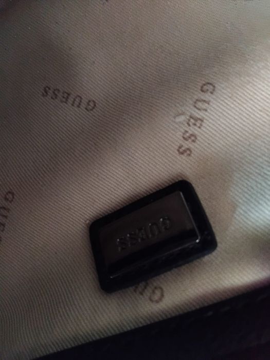 Oryginalna torebka Guess