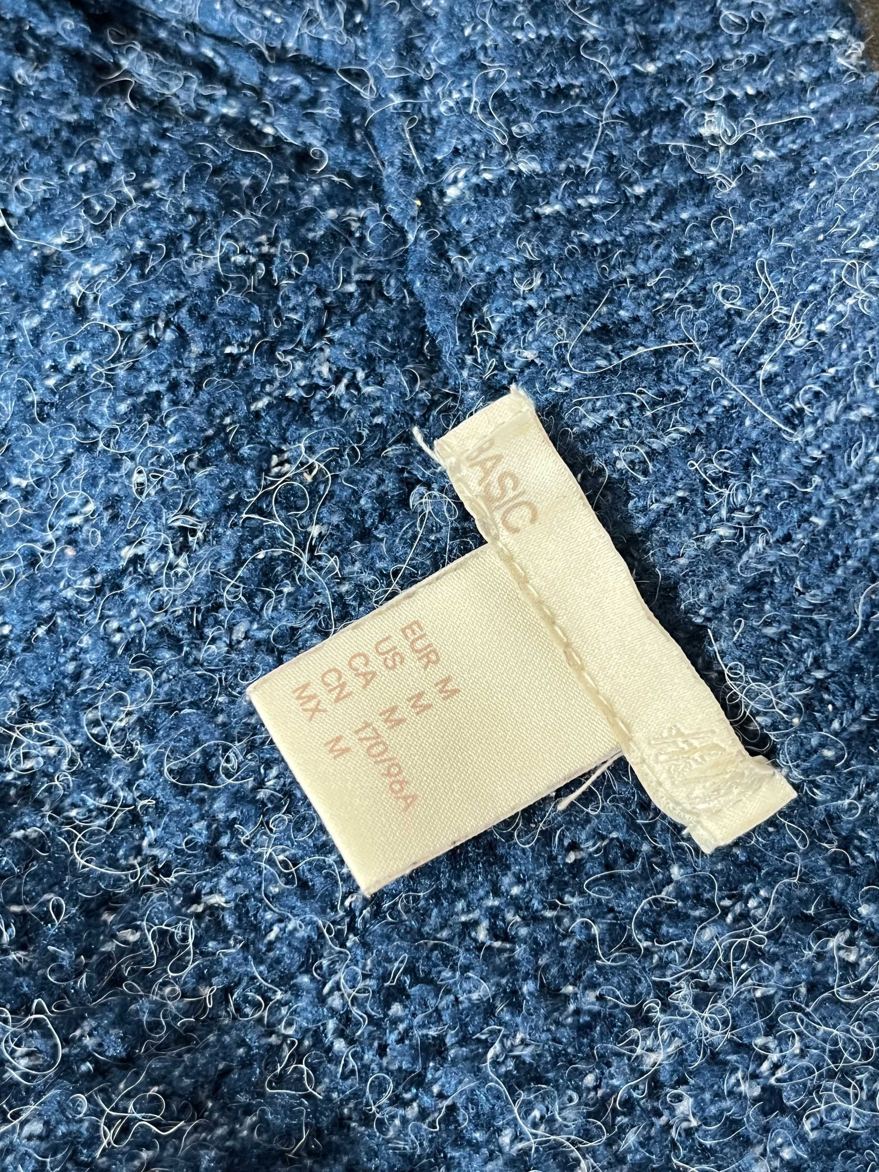 Modny sweter w rozmiarze 38 M marki H&M