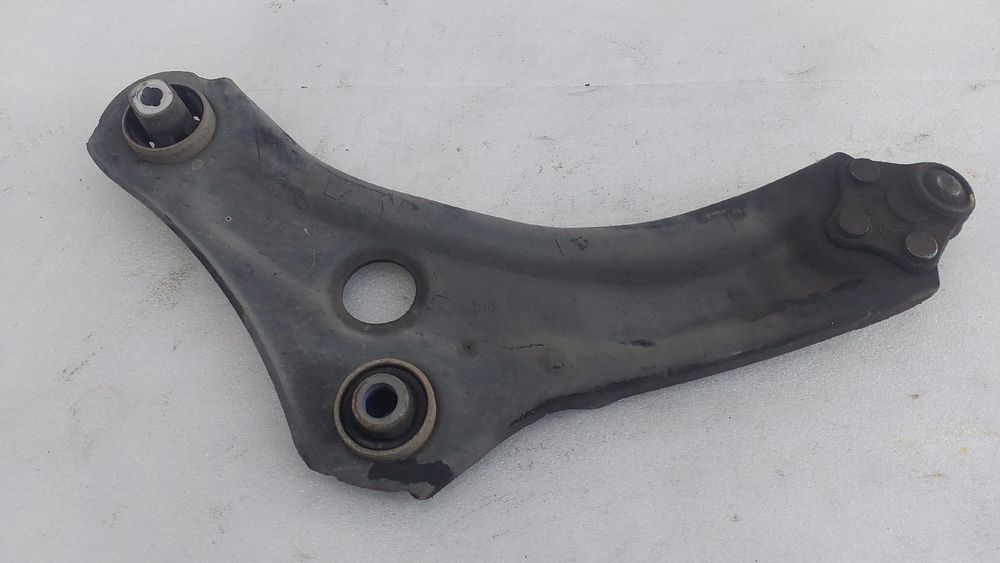 Braço de suspensão frente direito RENAULT Megane IV (B9A/M_)