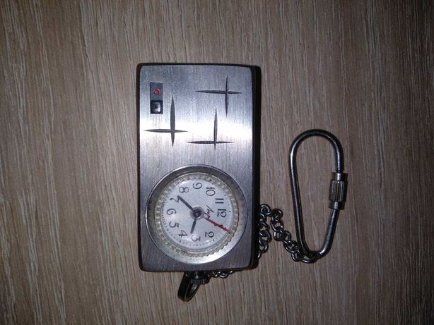 Часы Луч механика с будильником СССР