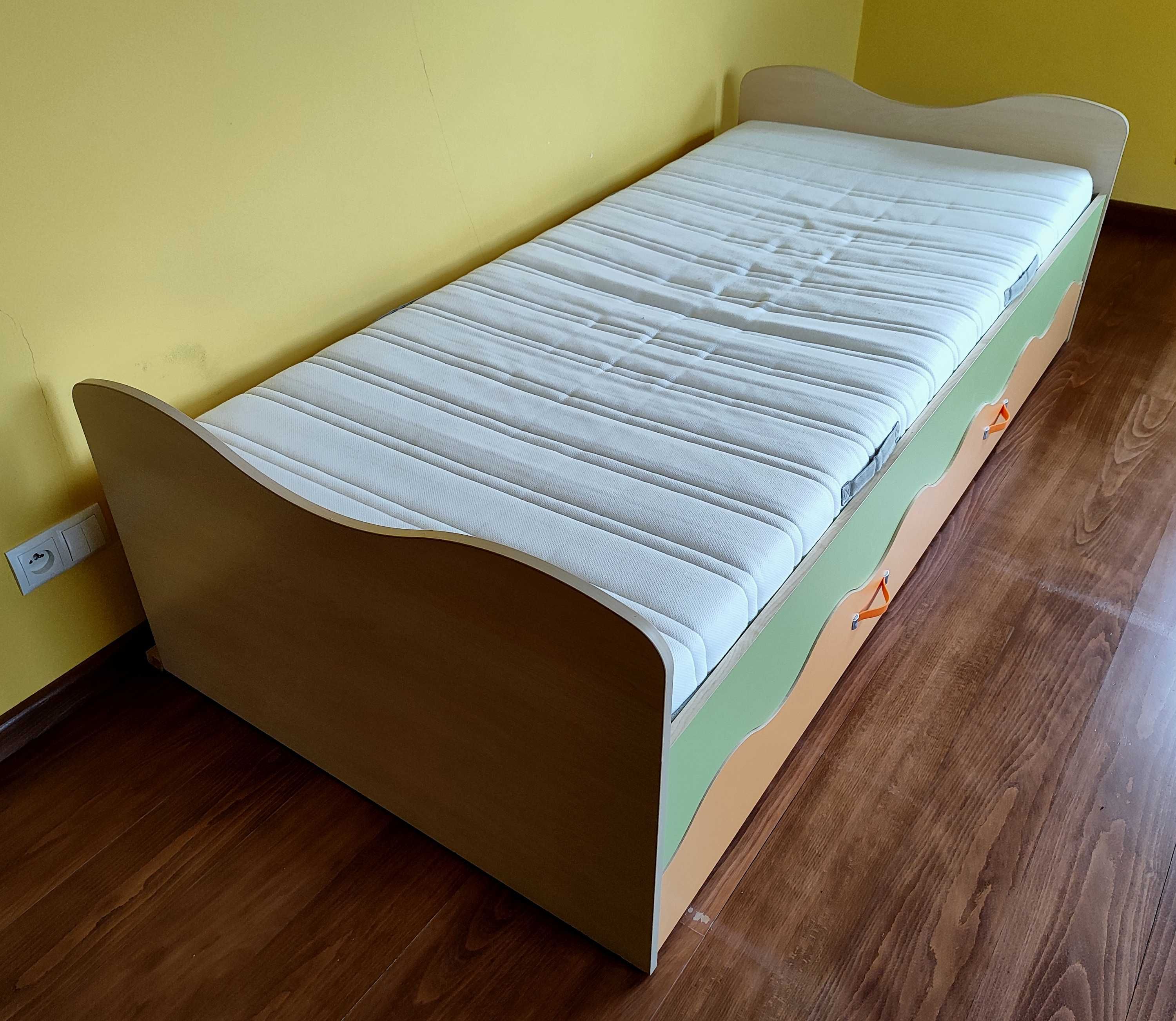 Łóżko dziecięce ze skrzynią do materaca 90 x 200