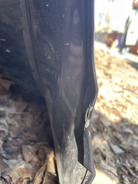 Tesla model Y права передня дверка