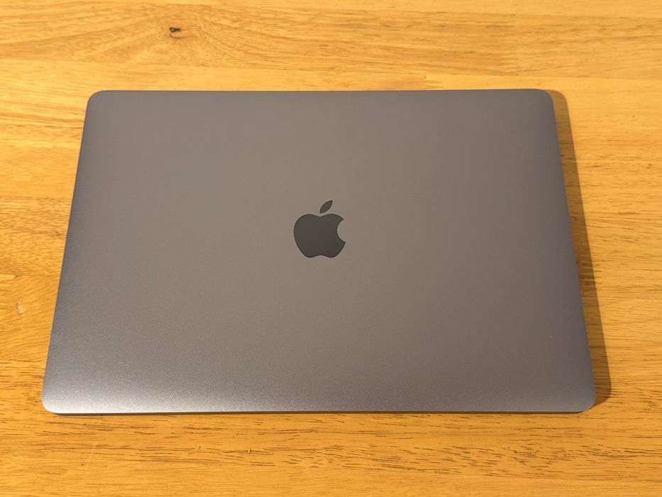 Apple MacBook Pro A1708 13inch i5 2.3GHz / 8GB RAM / 256GB