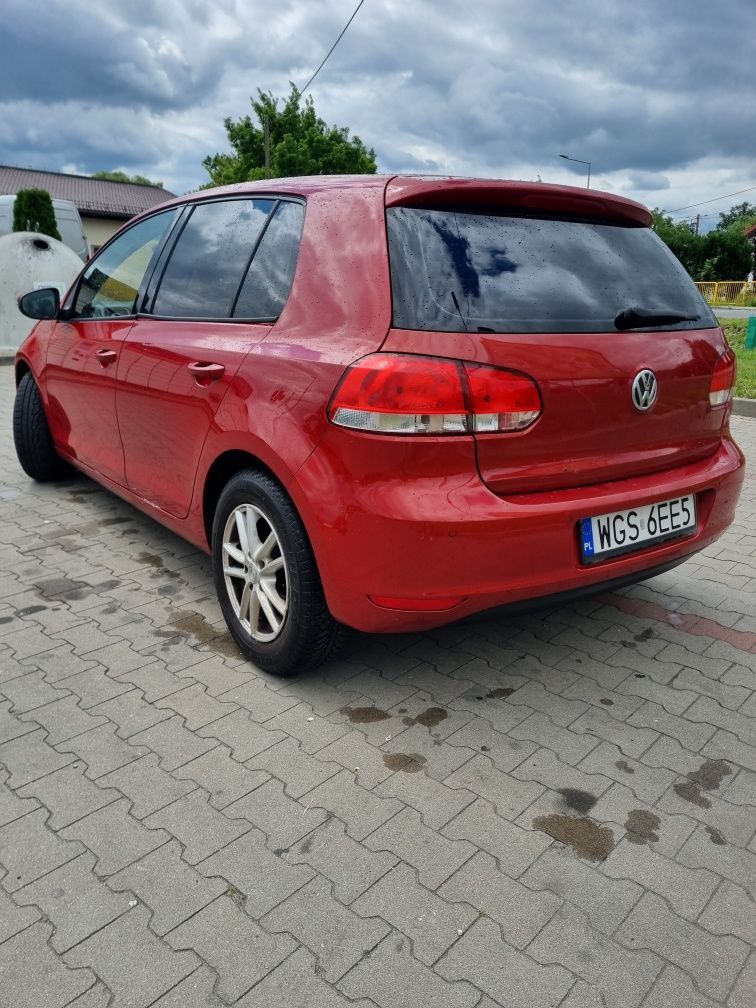 Volkswagen Golf 6 1.6Mpi uszkodzony, jeżdżący