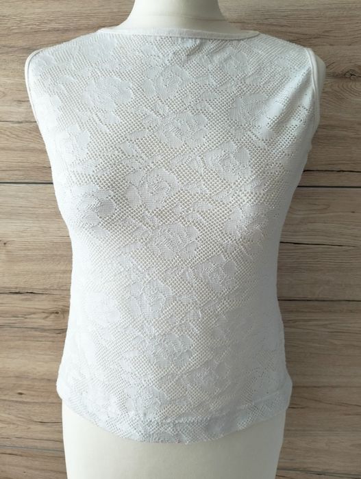 Ażurowa bluzka z motywem róż; OSTROW; rozmiar XL