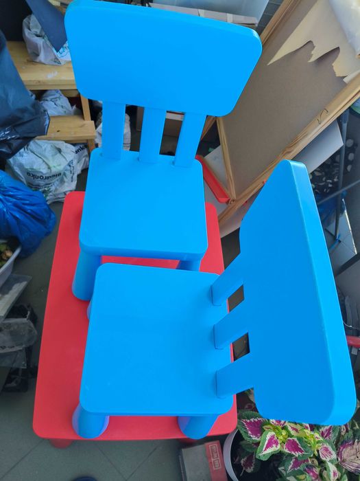 Stolik i 2 krzesełka dla dzieci IKEA Mammut