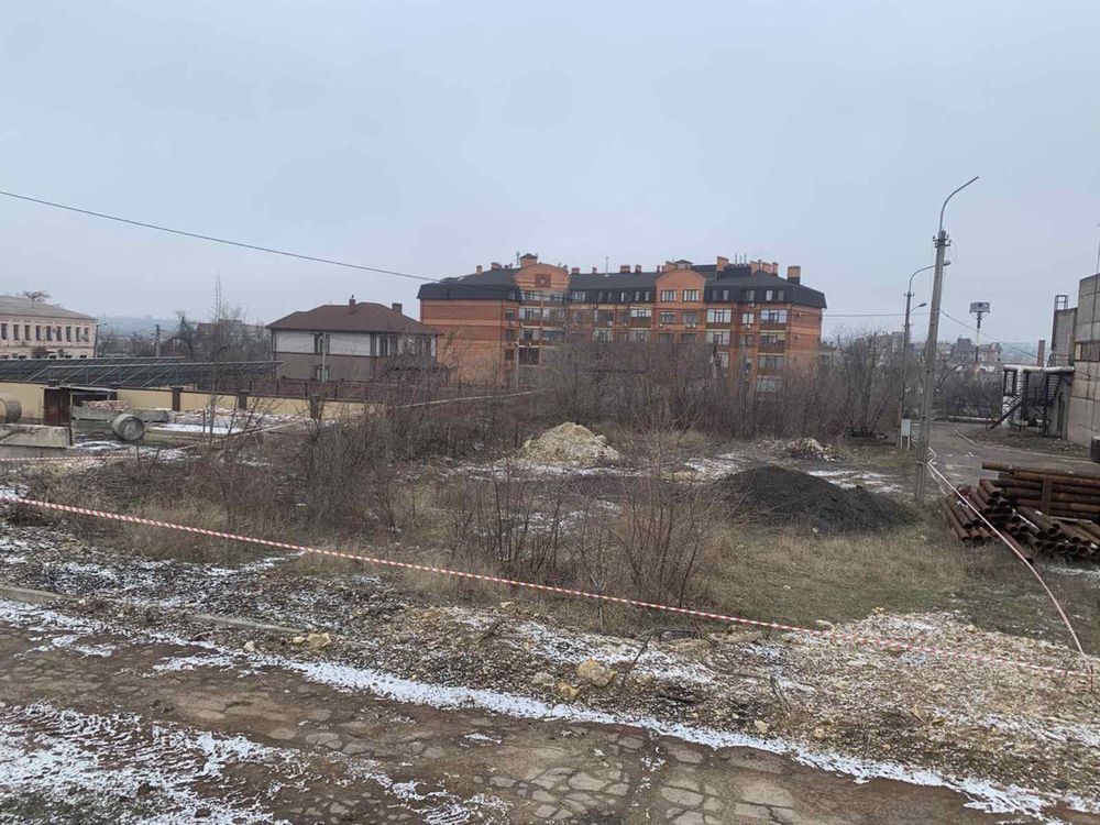 Продаж земельної ділянки у центрі міста, вулиця Юрія Сича, 10 соток