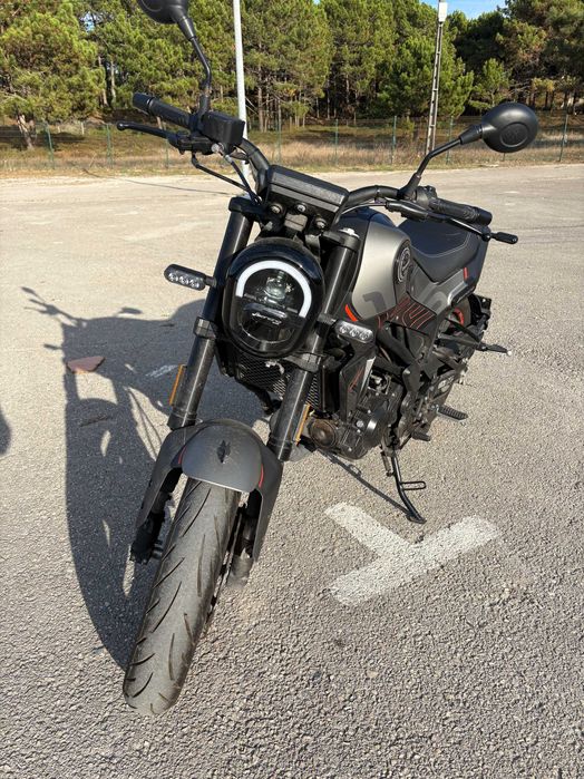 Mota Benelli Leoncino 125