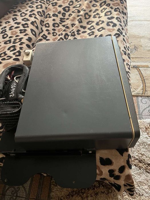 Продам автомобільний холодильник Scania. Стан гарний, все працює.