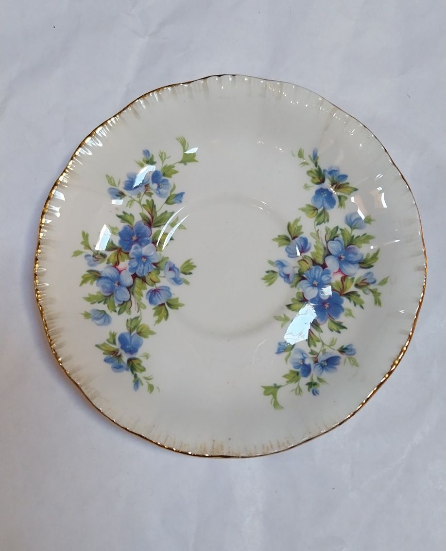 Pires em porcelana chinesa da Paragon