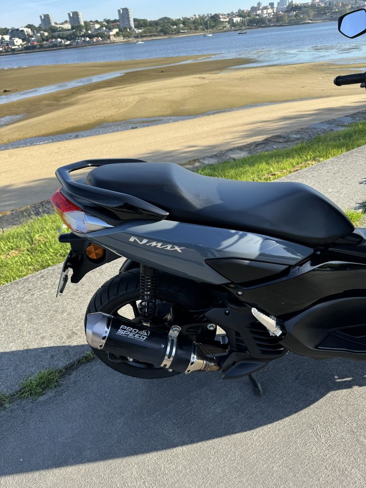 Vendo Nmax 125 como nova