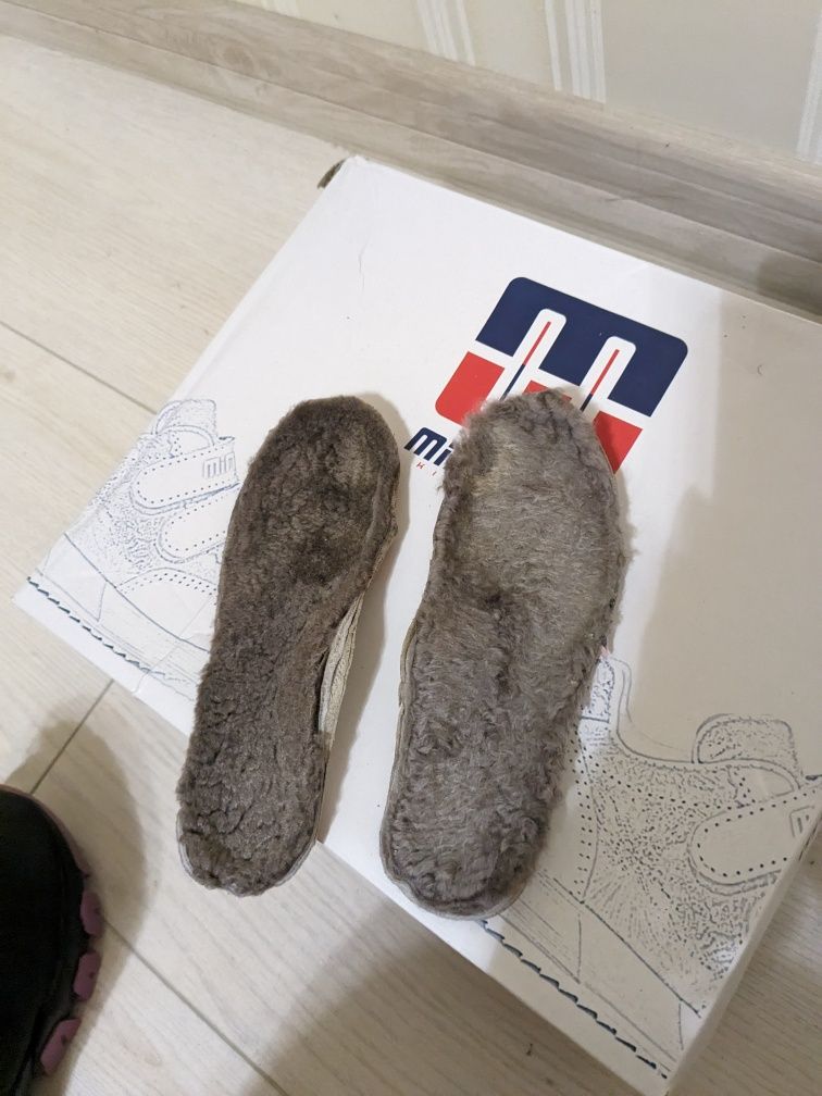 Зимові черевики чоботи ботинки на дівчинку MiniMen