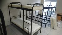 двухъярусная кровать, металлическая , двухэтажная ( читайте описание)