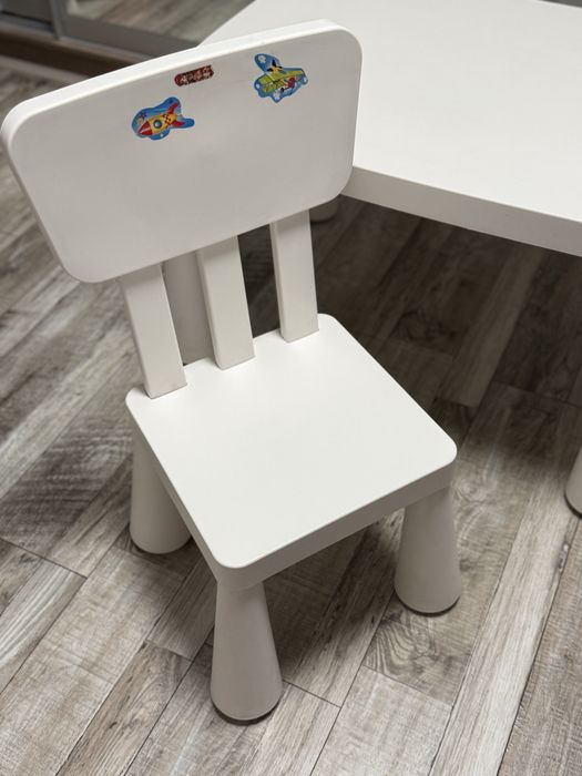 Столик і стілець дитячі