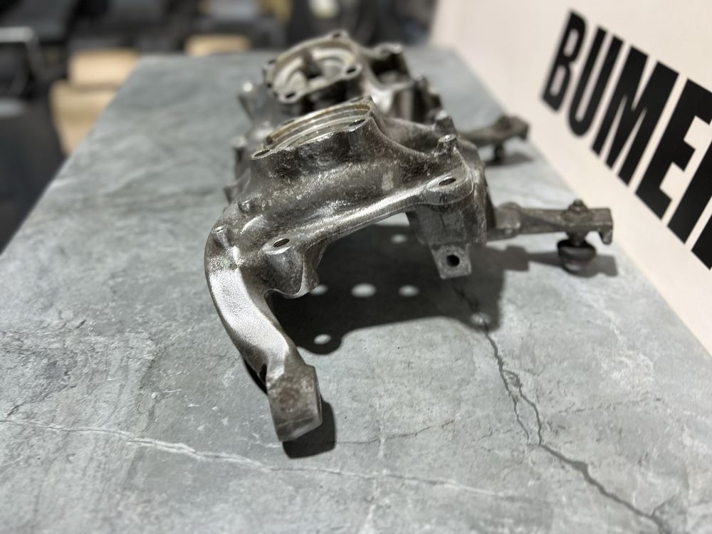 Поворотний Кулак Передній БМВ Е39 М62 V8 3.5 4.4 Цапфа Права Ліва BMW