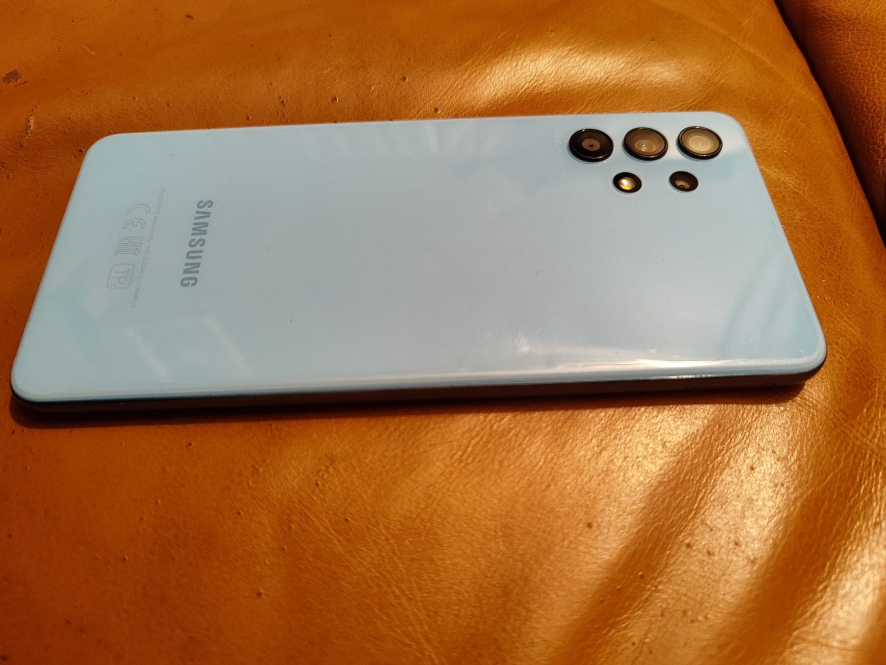Samsung Galaxy A32 4/64GB в ідеальному стані. Повний комплект