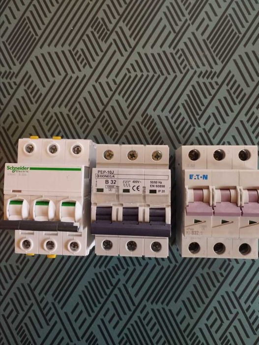 Автоматичний вимикач 3Ф 16А 20А 25А 32А 40А eaton.bonega.oez. нові.