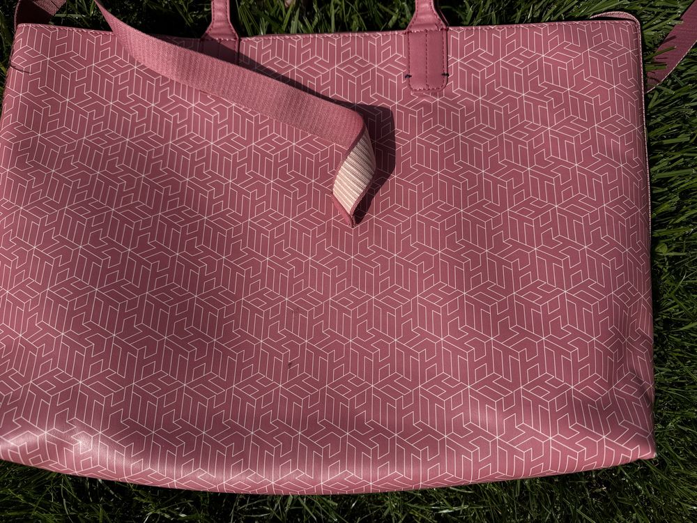 Torba shopper Tommy Hilfiger dwustronna z kieszonka na magnes