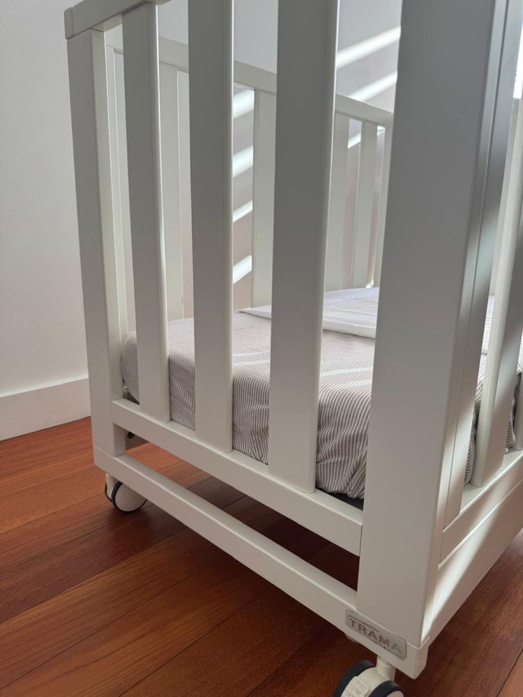 Mini berço branco TRAMA