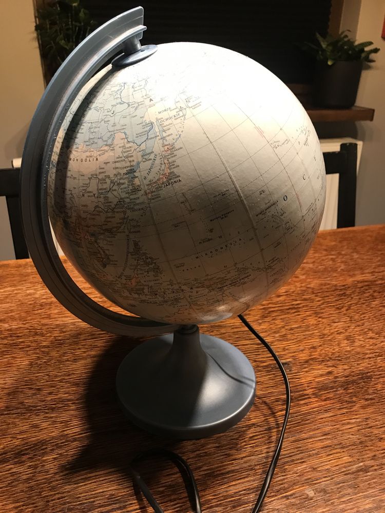 Globus podświetlany/lampa