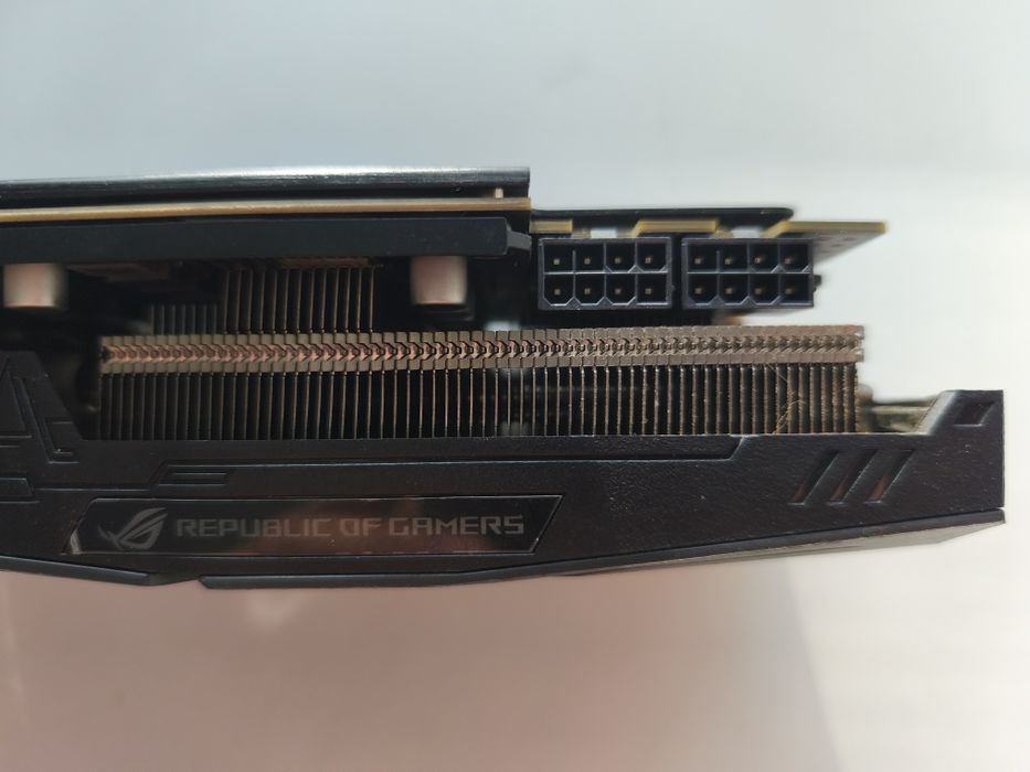 Gráfica ASUS ROG Strix RX VEGA 56 - 8Gb HBM2