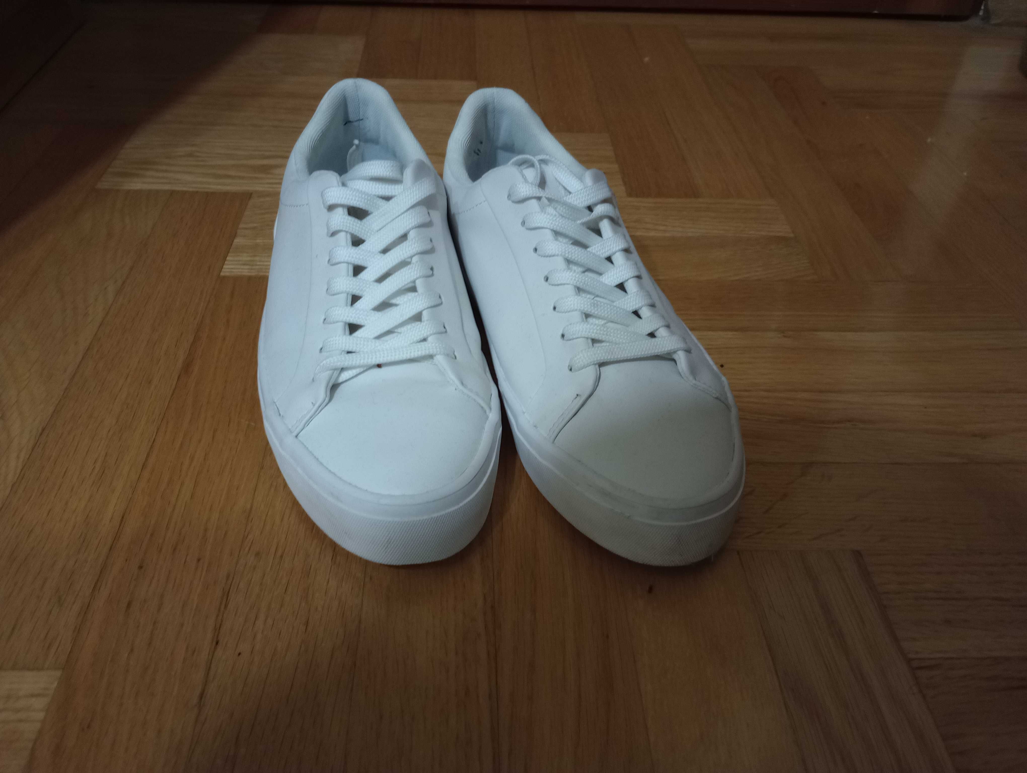 sneakersy pull and bear, buty męskie, białe nr 41