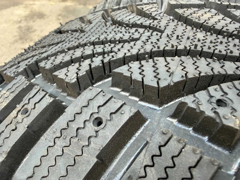 225/45 R17 новые зимние