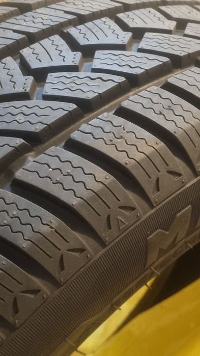 Komplet opon zimowych Mirage MR-W562 205/55 R17 DOT 26 tydzień 2024r.