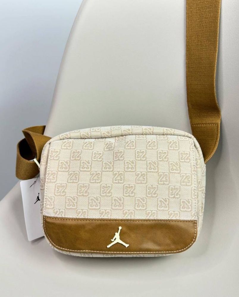 Сумка Air Jordan Monogram Crossbody Bag оригинал мессенджер MA0760-W3Z